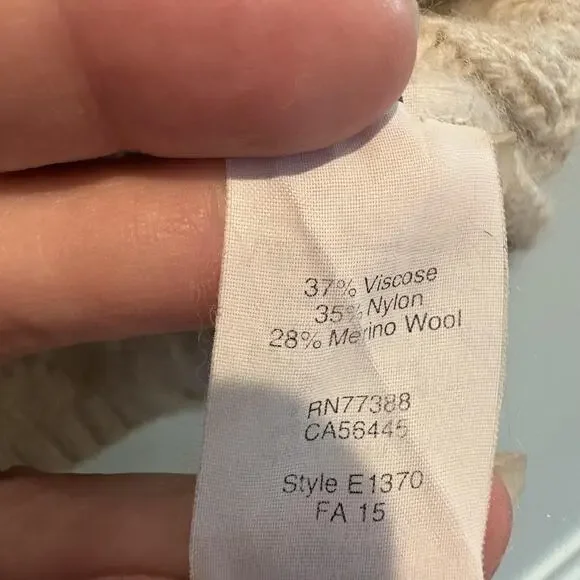 J Crew Sweater Womens Medium Beige Diamond Cable Knit Merino Wool Blend Pullover - Picture 8 of 10